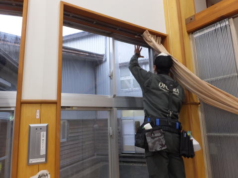 ”ウインドウフィルム施工5”